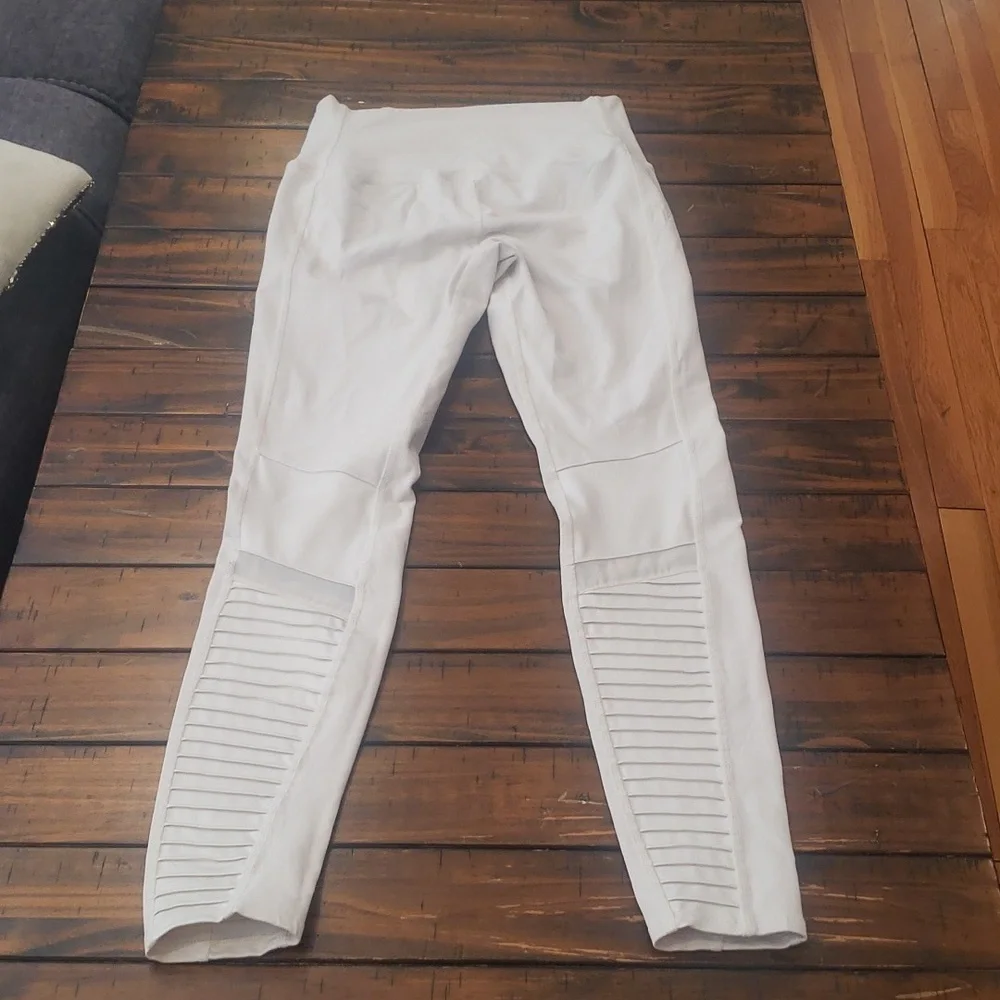 Alo moto leggings - Picture 7 of 8